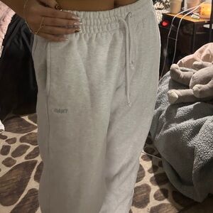 Tna sweats